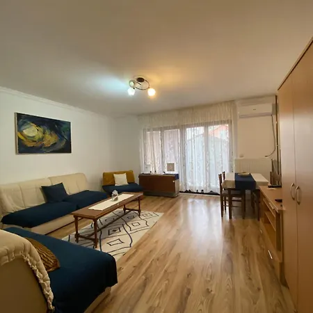 Dora Nyaraló Leskovac