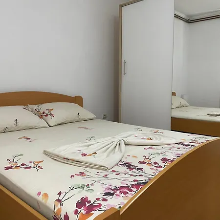 Holiday home Dora Leskovac *